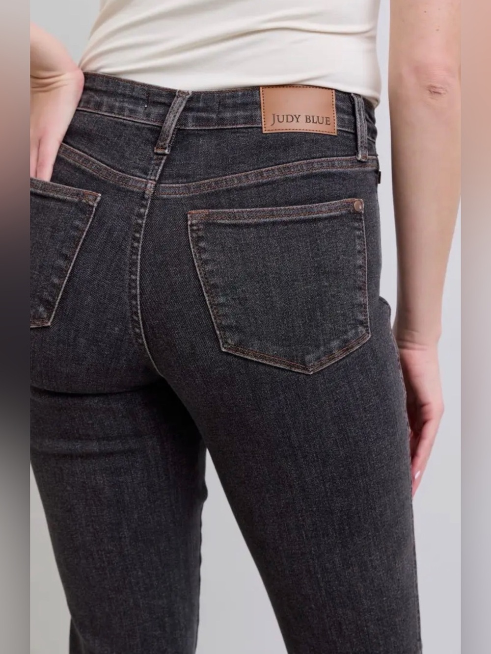 Judy Blue Black Mid Rise Tummy Control Slim Jeans Size 11 NWT